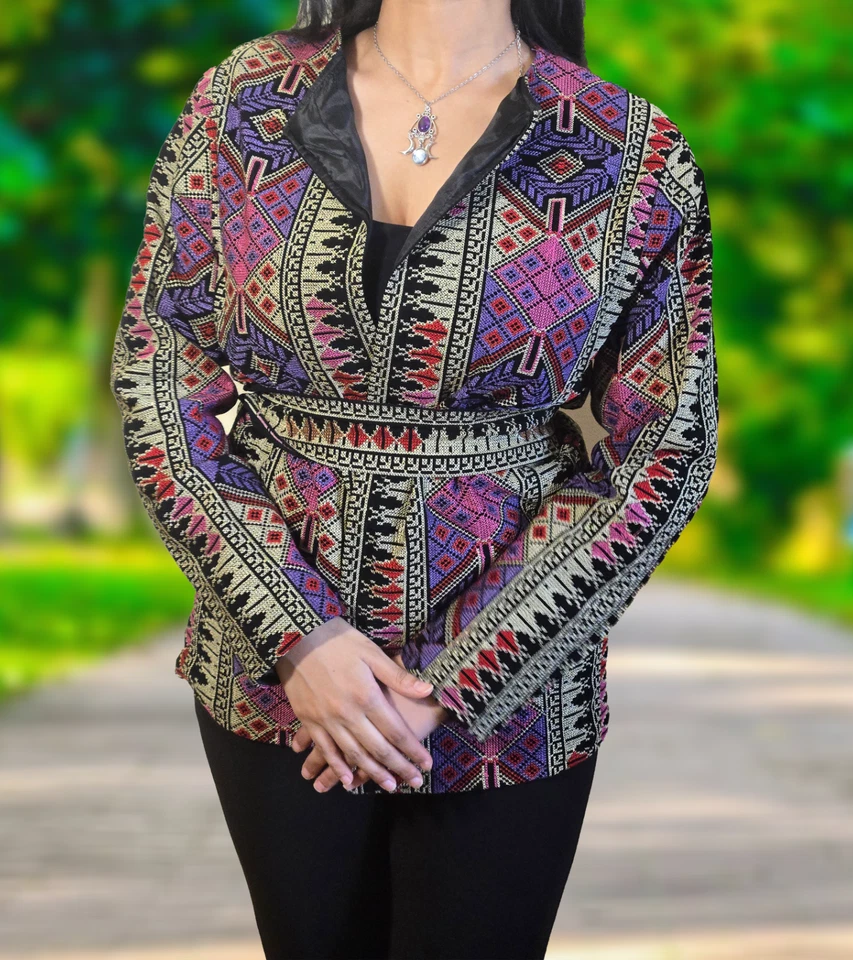 Chaqueta tradicional palestina Tatreez bordada (2 tallas/2 colores) Foto 2 de 3