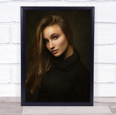 Vika Frau Haar zur Seite Pose Nahaufnahme Wandkunstdruck