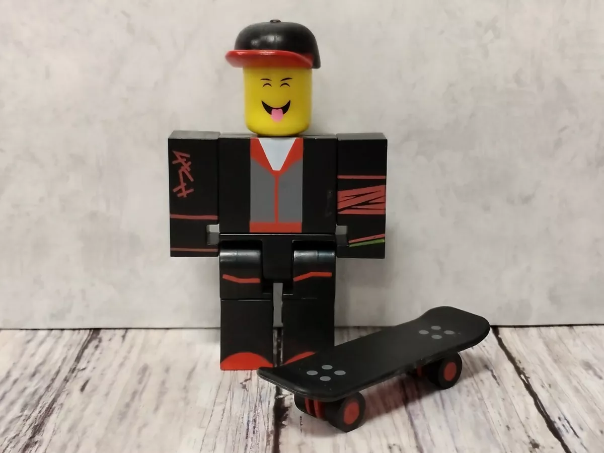 Buy Roblox ROB0202 Single Figure Series #6-Shredd: Snowboard Boy