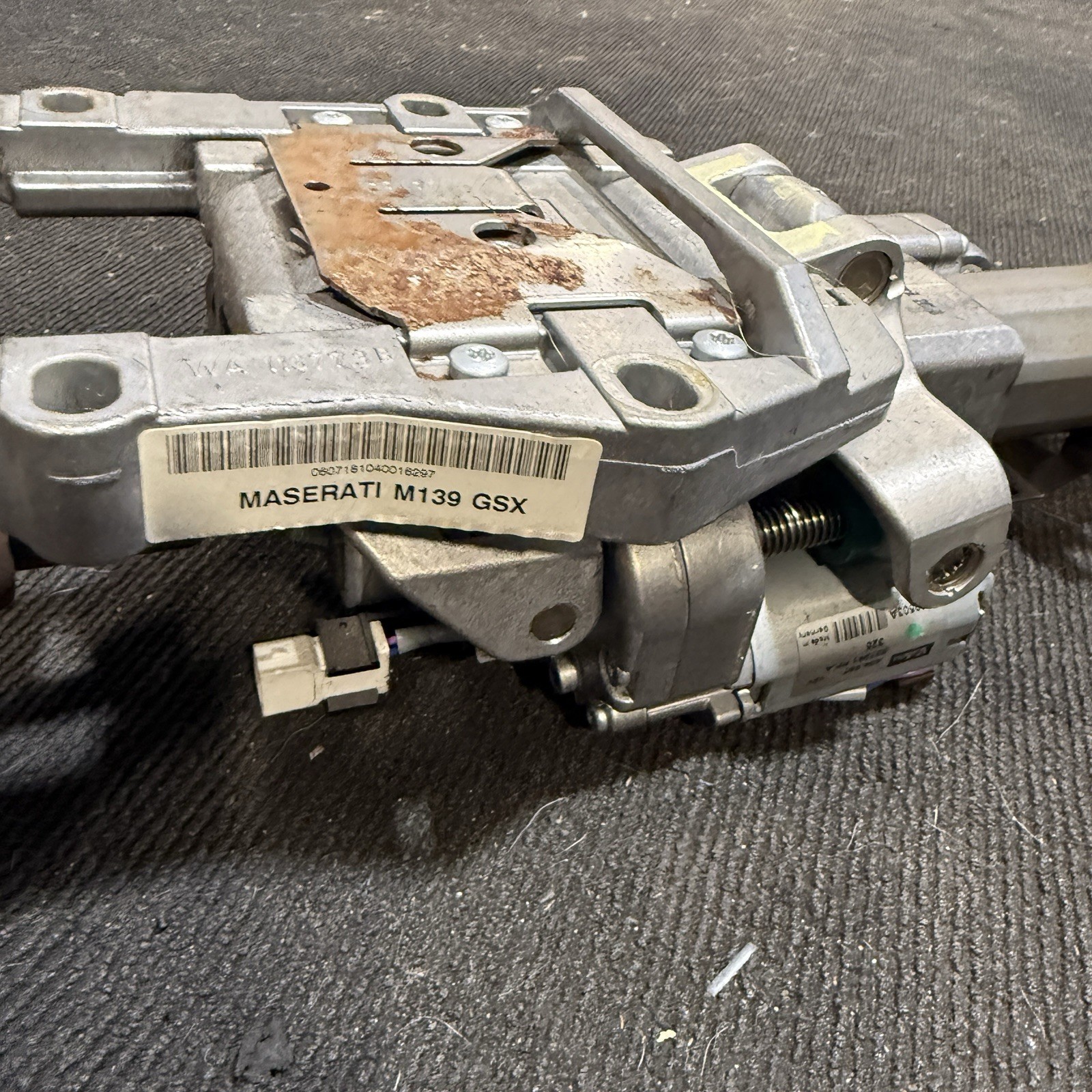 04-13 Maserati Quattroporte Power Adjust Steering Column M139