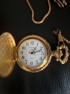 Futura Mechanical pocket watch with fancy gold Metal Case Eagle Theme & Chain 
