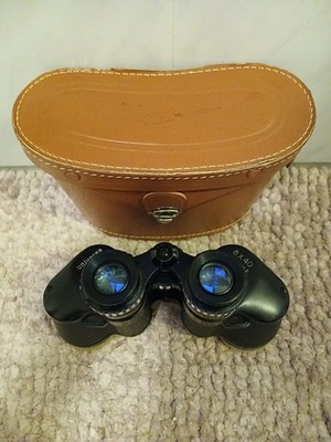 Universa de Luxe. Fernglas. 8 x 40. Wide Angle. Mit Box.