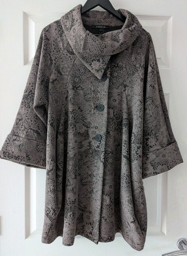 Giacca Chesca grigia damascata oversize elasticizzata comoda morbida taglia 12 14 taglia 1 G18 - Foto 1 di 4