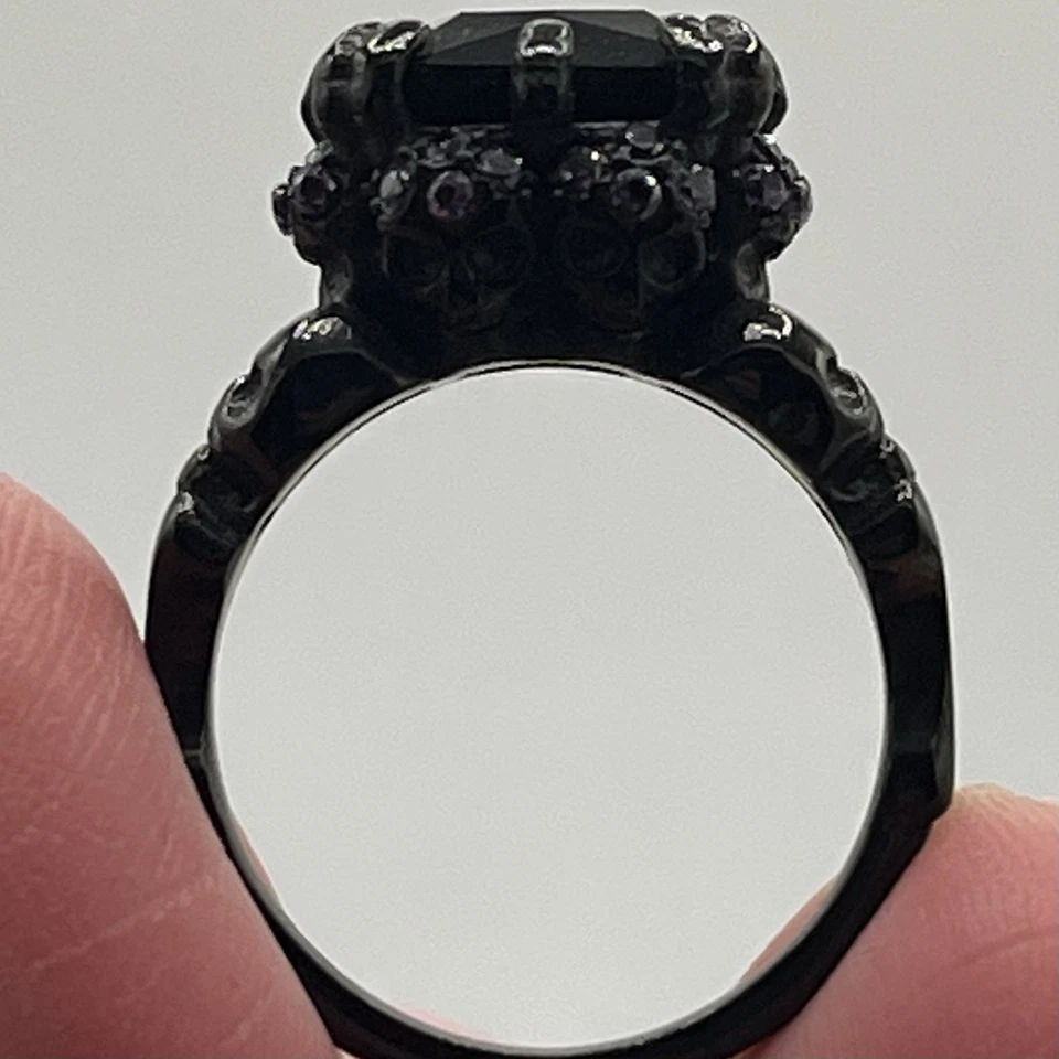 Skull Black Glass With Lavender Accent stones Ring Size 6 Gothic Style - Image 2 of 4