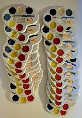 23 Palets Of Watercolor Paints