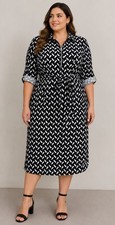 Mlle Gabrielle Womens plus size printed stretch collared 3/4 r tab sleeve Dress