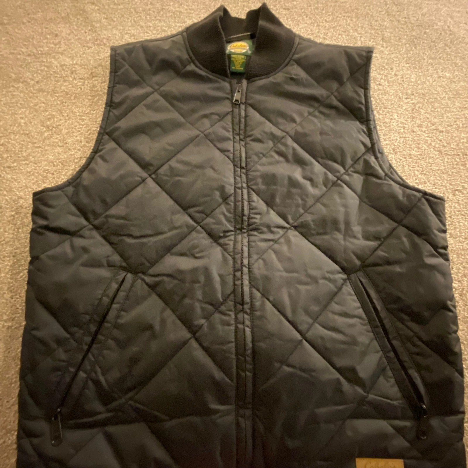 Cabelas Mens Quilted Vest Black Roughneck Full Zip Puffer Insulated Size Large