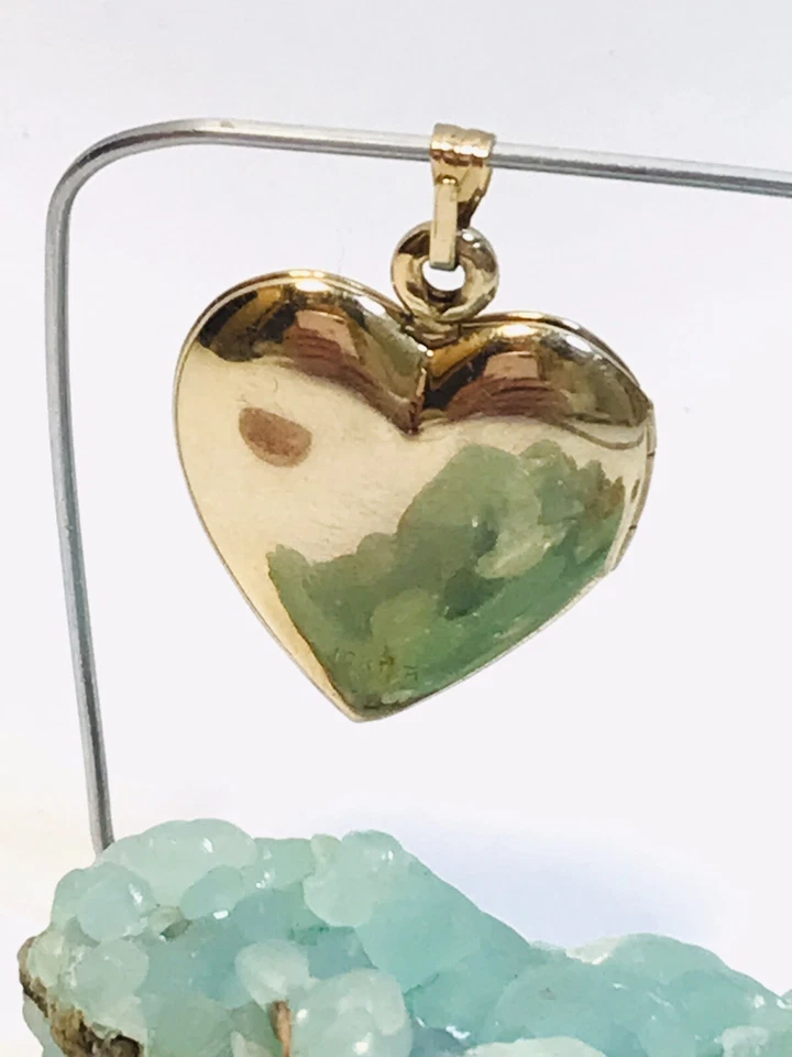 10K multi color gold heart center cross locket Puffy Pendant 1.2/16” Length - Image 4 of 4