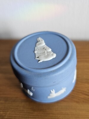 Wedgewood Blue Jasper Peter Rabbit Box