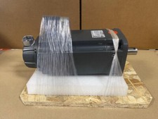SIEMENS **NEW**SIEMENS 1FK7044-4CH7 1-1QA0 SERVO MOTOR
