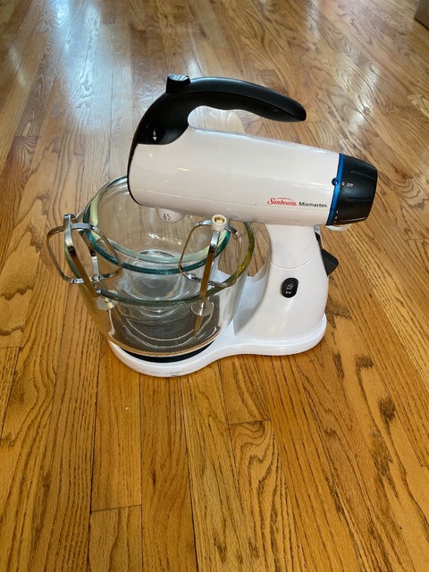 Sunbeam 2371 MixMaster Stand Mixer White With Accessories Food Mixer 