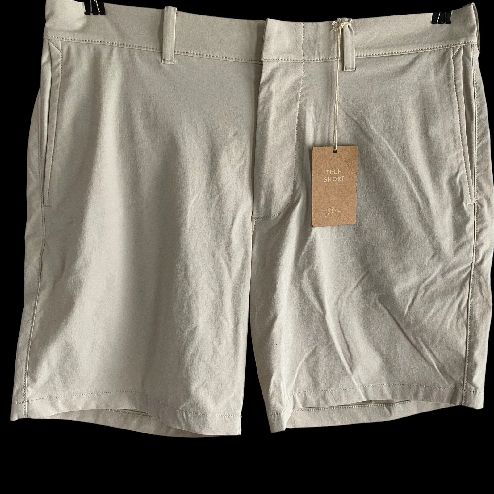 J.Crew Tech Shorts Mens 7" Inseam Size 33 Stone Gray Performance NEW NWT
Opens in a new window or ta