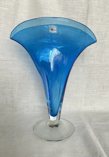 Beautiful Blenko #872 Azure Glass Fan Vase with Crystal Foot