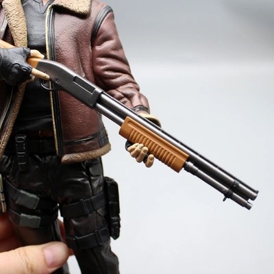Resident Evil 4 Remake Collector's Edition Leon Statue Figure Box
