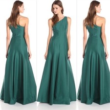 HALSTON HERITAGE Sleeveless Tulip Gown 1824