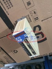 NEW ONE   MSD021A1X04 Servo Drive *zr