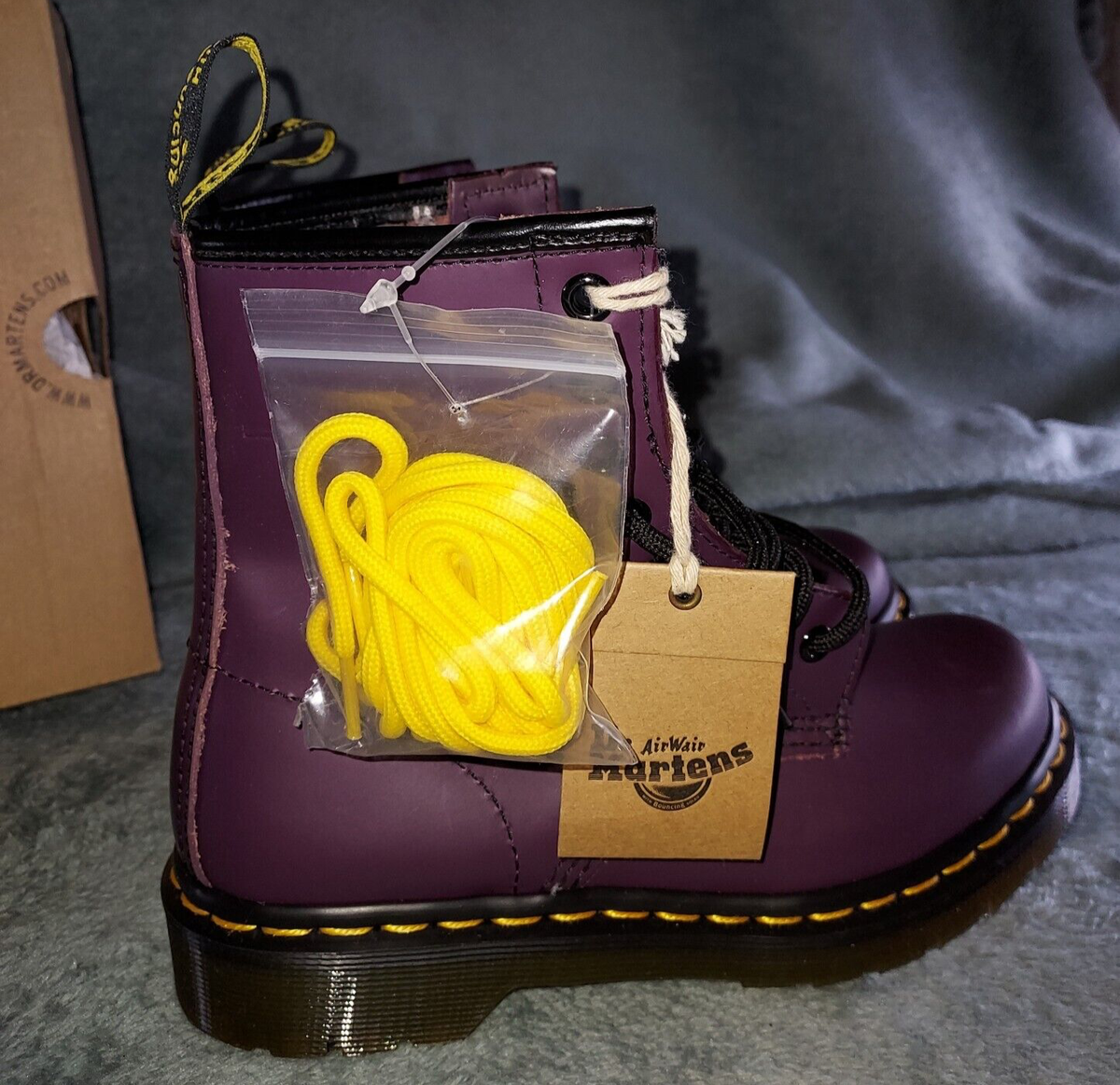NEW DR MARTENS PURPLE BOOTS 1460 WOMENS US COMBAT PURPLE EYE
