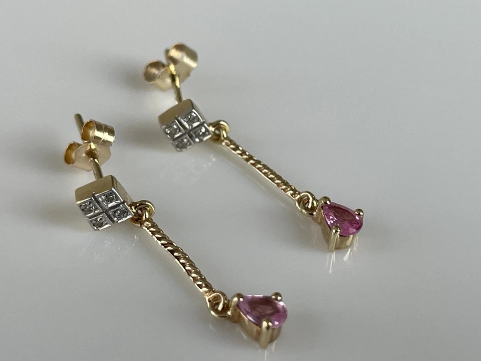 Pendientes colgantes de zafiro de oro de 9 quilates con diamantes y zafiro rosa púrpura Foto 4 de 4