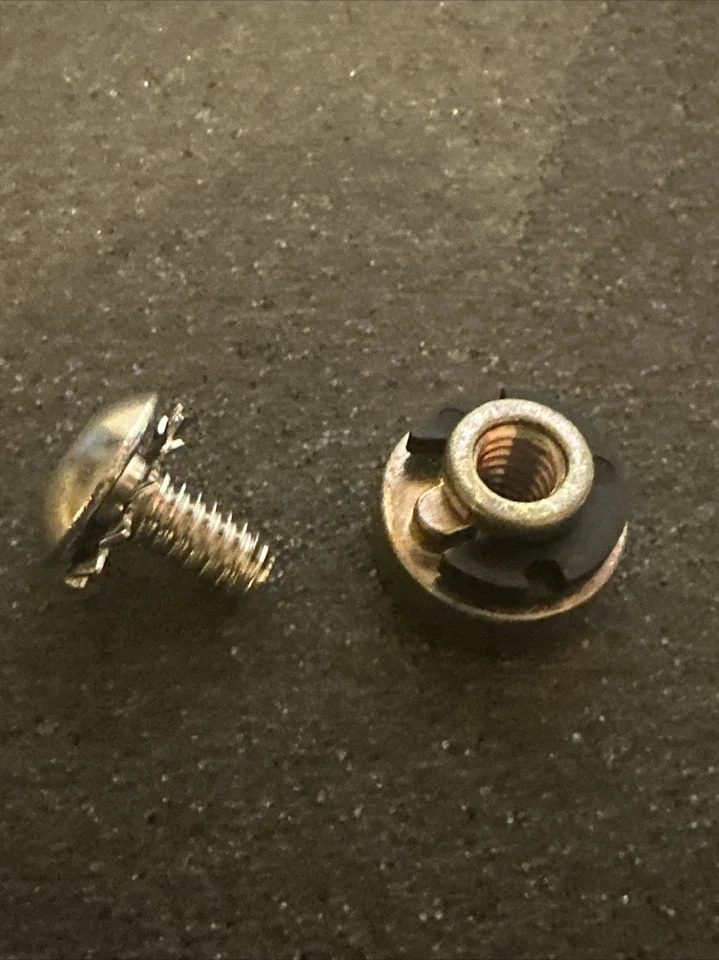 VITE originale + FISSAGGIO SELLA SPORTSTER DYNA SOFTAIL   TURING harley davidson - Immagine 3 di 4