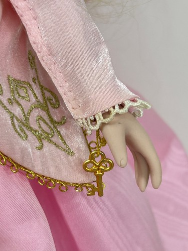 Brass Key Disney Princess Porcelain Doll Snow White Jasmine Ariel Aurora 16" - Picture 16 of 33