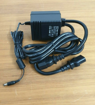 Skynet DNW-0510 44D0095 OEM AC Power Adapter 6 Watts 5 Volts 1.2 Amps UR
