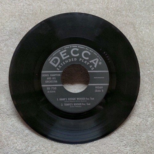 45 RPM Hamp's Boogie Woogie Lionel Hampton Decca ED-720 Picture Cover - Picture 5 of 19