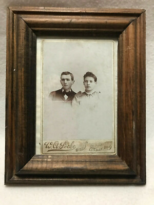 VINTAGE W.A. LOCKE ART PALACE FRAMED PICTURE MAN & WOMAN ILL'S