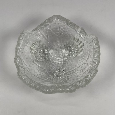 Vintage Clear Glass Leaf-Shaped Salt Dip Salt Cellar Three-Footed