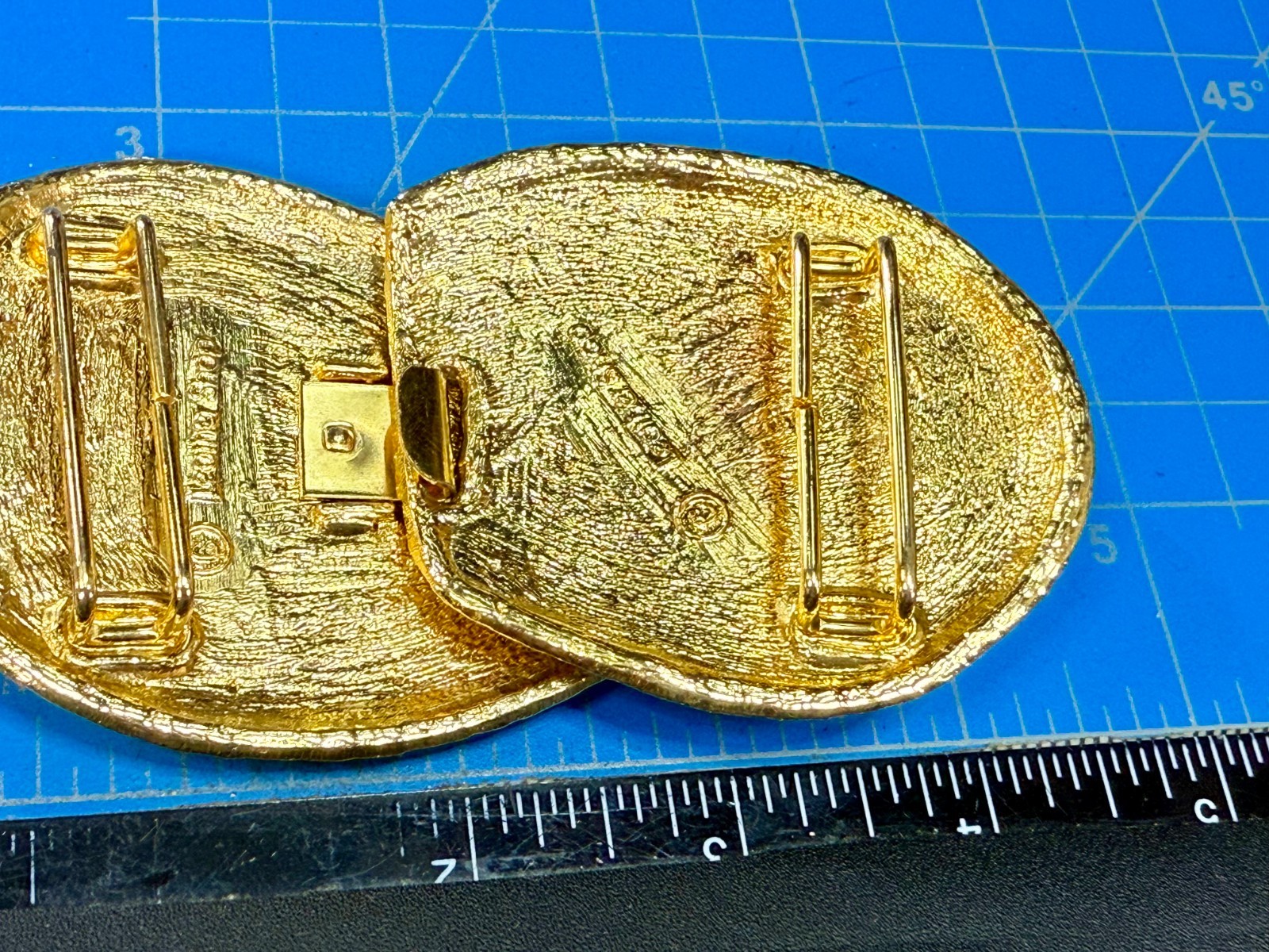 Large Swirl Pattern Interlocking Two Piece Vintag… - image 7