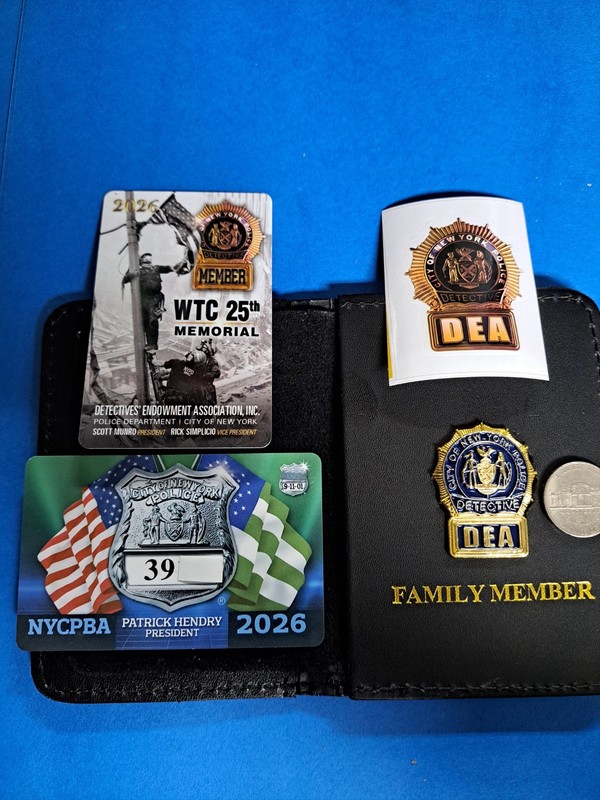 NOVELTY 2026 NYPD NYC MINI DEA DETECTIVE FAMILY MEMBER WALLET SET FREE# COURTESY