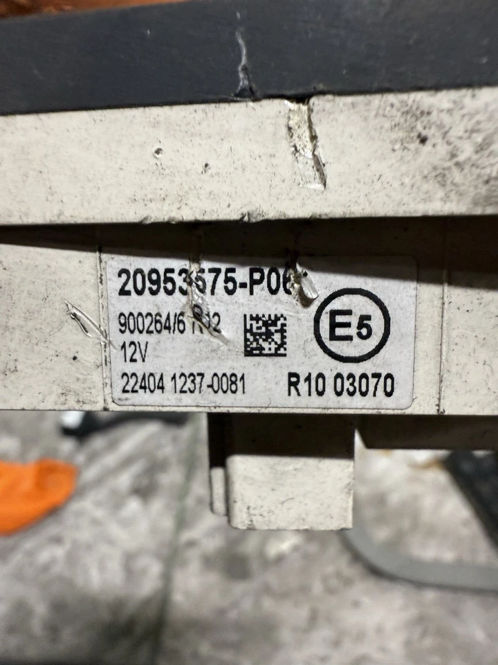 Interruptor de faros para camión Volvo VNL 20953575 Foto 2 de 3