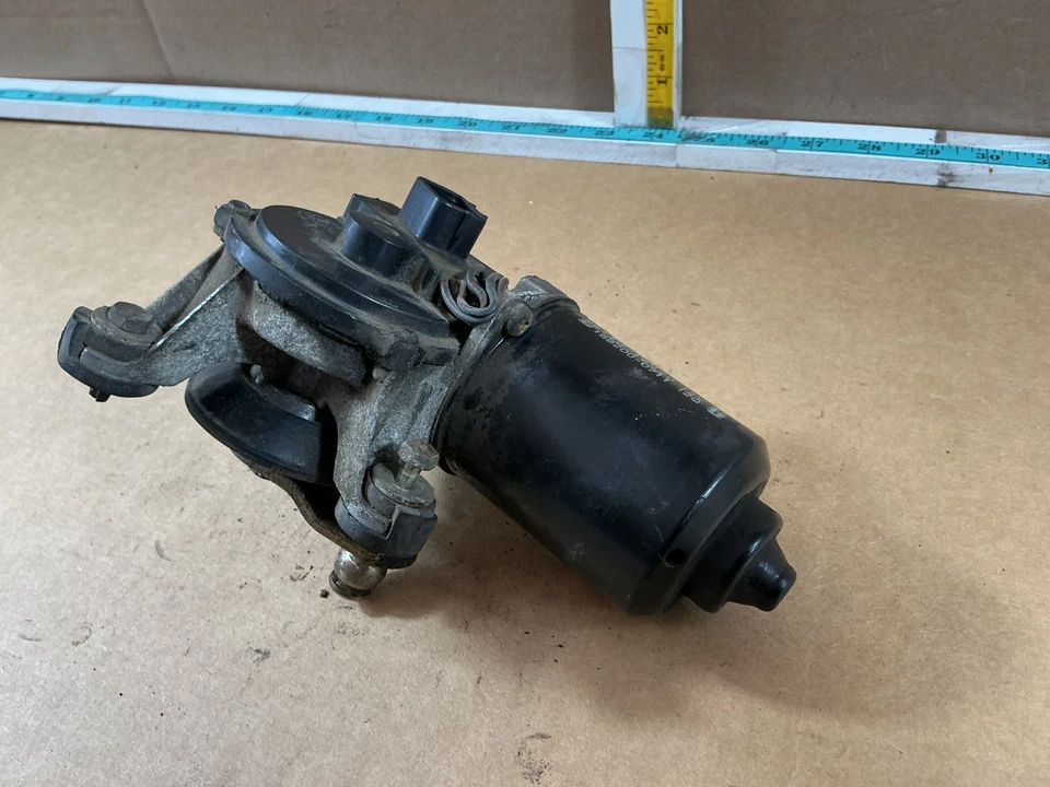 Motor limpiaparabrisas delantero Toyota Tercel 1995-1996 85110-16620 OEM Foto 4 de 4