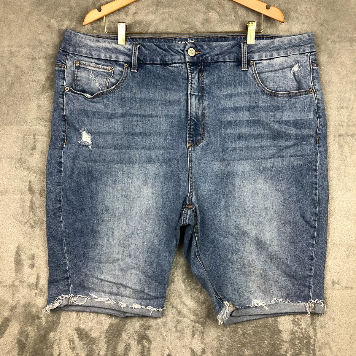 Terra and sky bermuda hotsell shorts