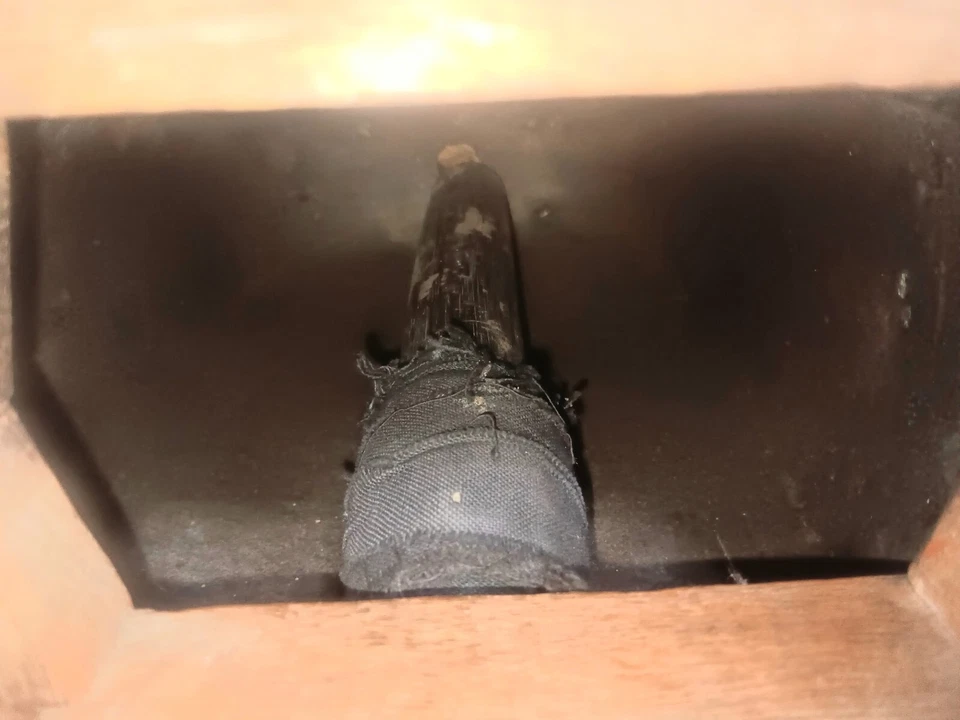 ANTIGUA CAMPANA DE ELEFANTE DEL SUR DE ASIA CON CAMPANA ANTIGUA MÁS PEQUEÑA Foto 3 de 4