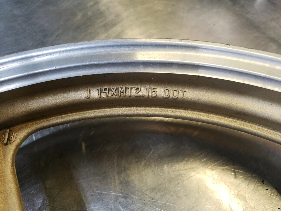 1984 Yamaha Virago 1000 Front Rim (rack) - Image 4 of 4