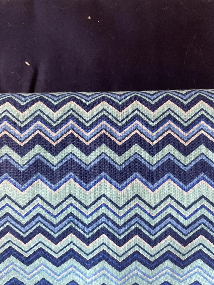 Tela de algodón acolchada de 3 yardas. 2 piezas de azules = 3 yardas. Costura, manualidades, edredón Foto 2 de 2