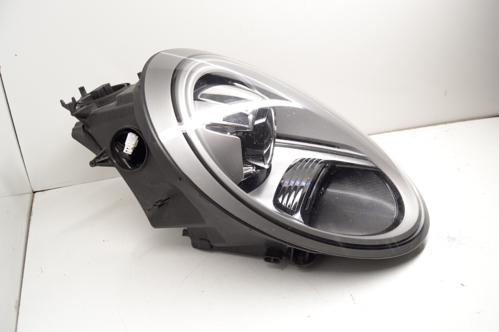 Genuine PORSCHE 911 991 Carrera Headlight Right Passenger