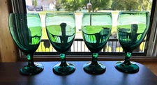 4 Libbey Juniper Green Teardrop Stemmed Water Wine Drinking Glasses Goblets