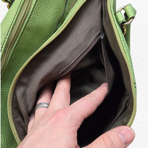 Y2K Vintage Green Leather Tote Bag Buckle Strap Shoulder Purse Iridescent Shine - Picture 11 of 13