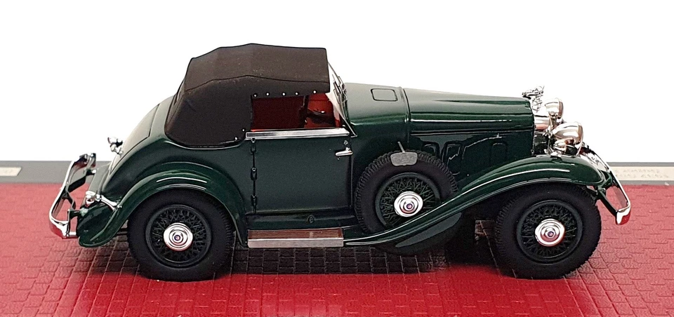 Matrix масштаб 1/43 MX41804-072 - 1932 Stutz DV32 Super Bearcat - зеленый - Изображение 3 из 4