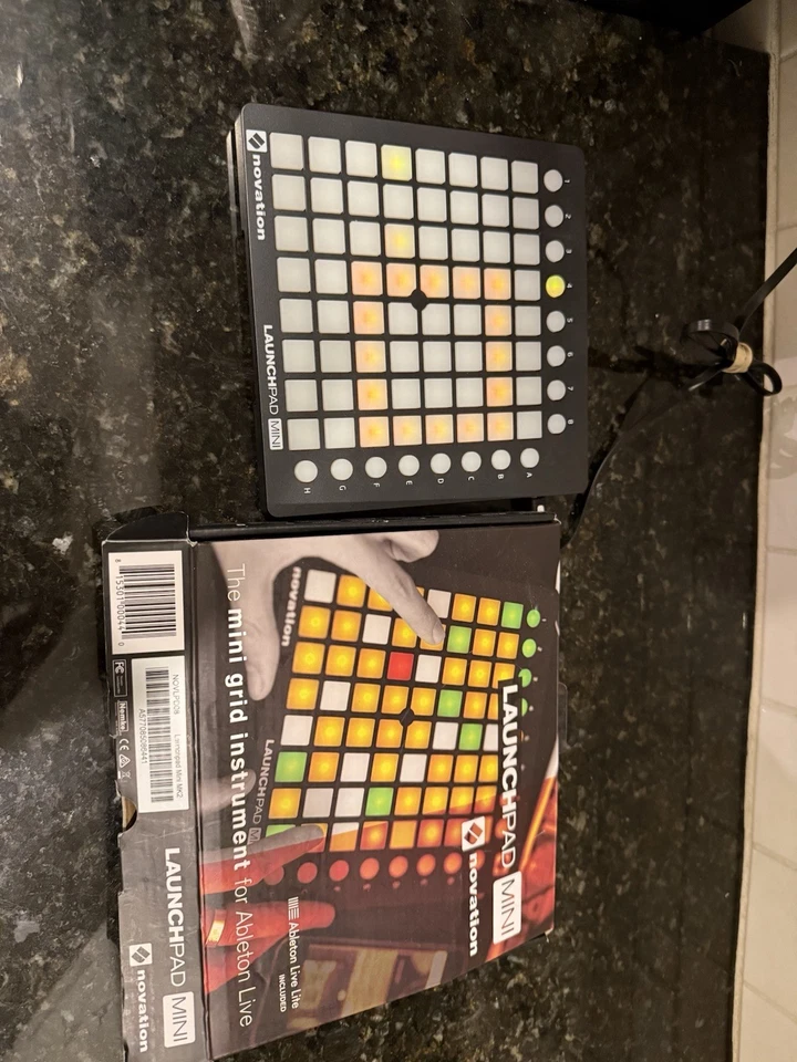 Novation Launchpad Mini MK2 Ableton Controller – Great Condition – No Cable - Image 2 of 4