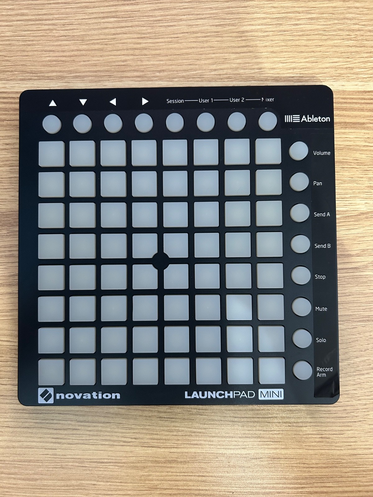 Novation Launchpad Mini MK1