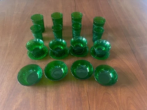 Vintage Set Of Anchor Hocking Forest Green Sandwich Glass (20 pc)