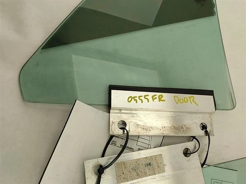 Par de cristales de ventilación de puerta delantera izquierda y derecha AUDI TT MK1 8N para 2000-2006  Foto 2 de 4