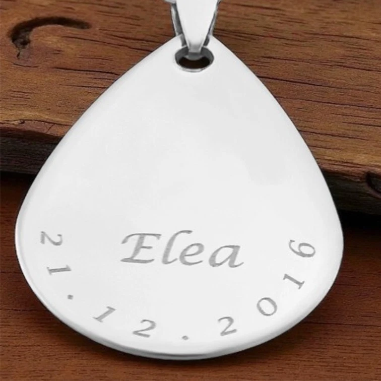 Collana in acciaio ciondolo a forma di goccia personalizzata con incisione - Immagine 2 di 4