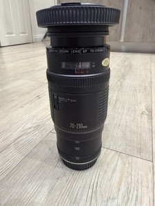 CANON EF 70-210 mm F 1:4 MACRO 70-200 F4