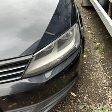 VW Jetta 2010-2015 HEADLIGHT HEADLAMP PASSENGER SIDE 5C8941005