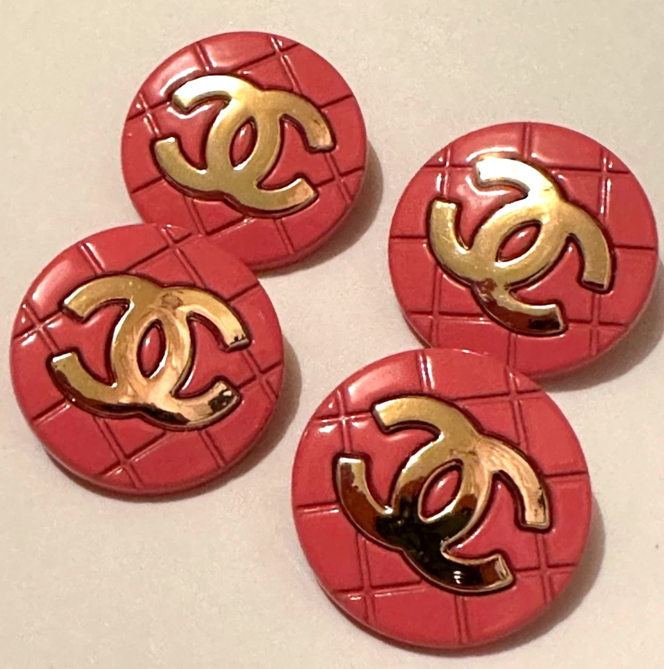 5 Chanel Buttons Quilted Metal Pink & Gold,  Iconic CC Logo, Signed 20mm - Image 2 of 4