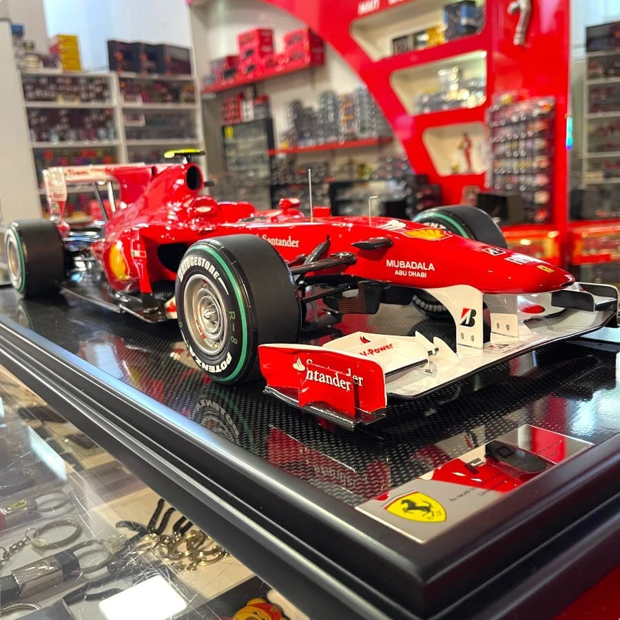 Modellino F1 Amalgam Fine Models 1/8 Ferrari F10 F.Alonso #8 Winner Monza Gp ... - Immagine 4 di 4