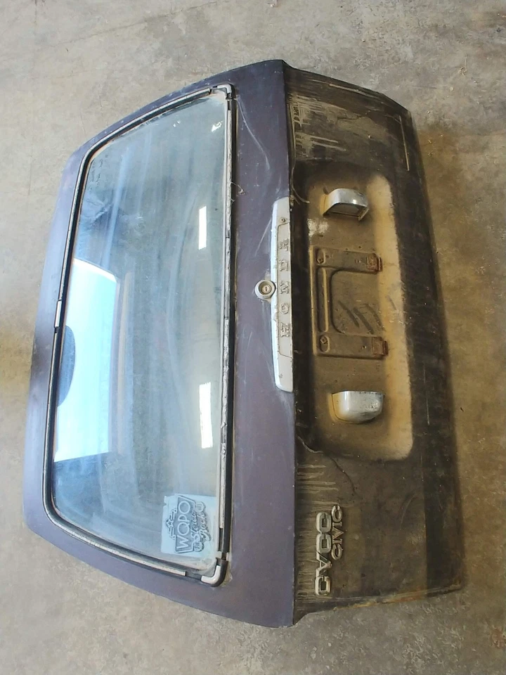Puerta trasera, maletero elevador, hatchback, 1977 Honda Civic CVCC 1975 1976 1977 Foto 2 de 4